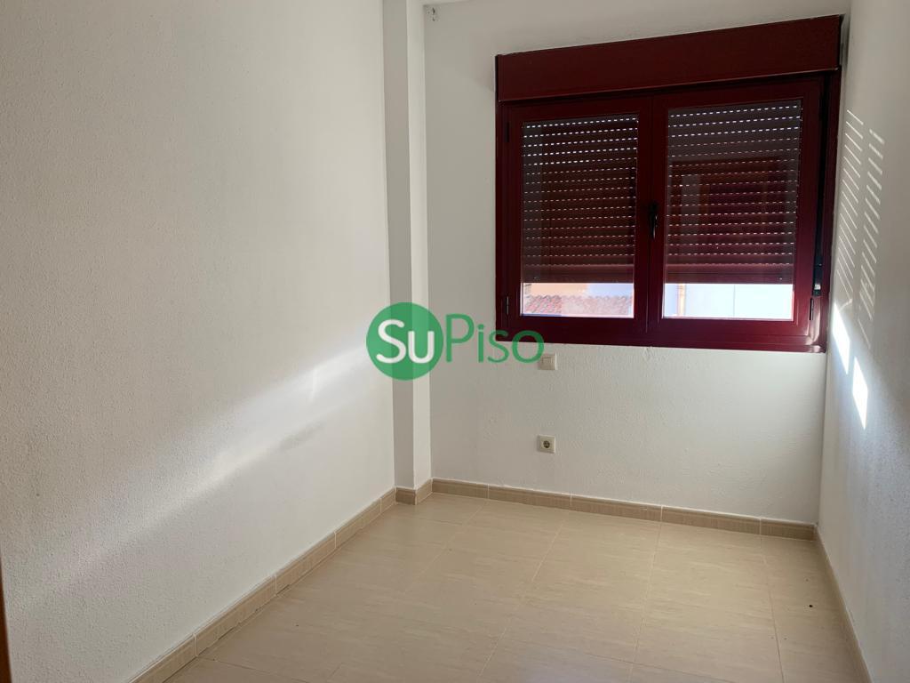 For sale of duplex in Yuncos