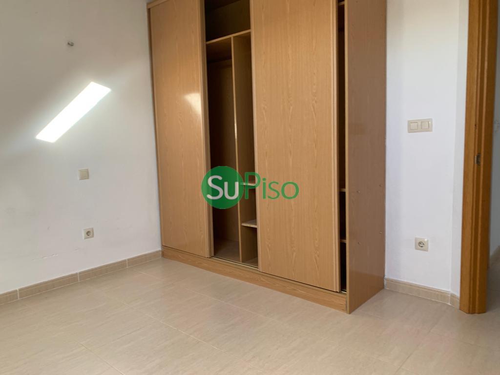 For sale of duplex in Yuncos