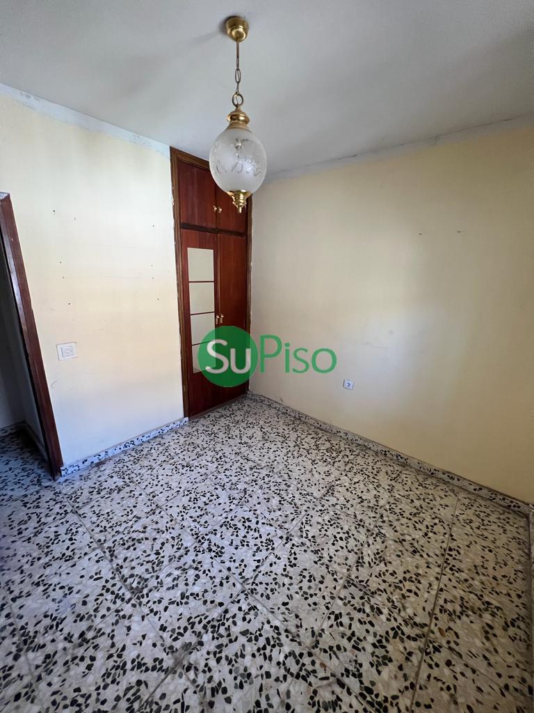 For sale of house in Yeles