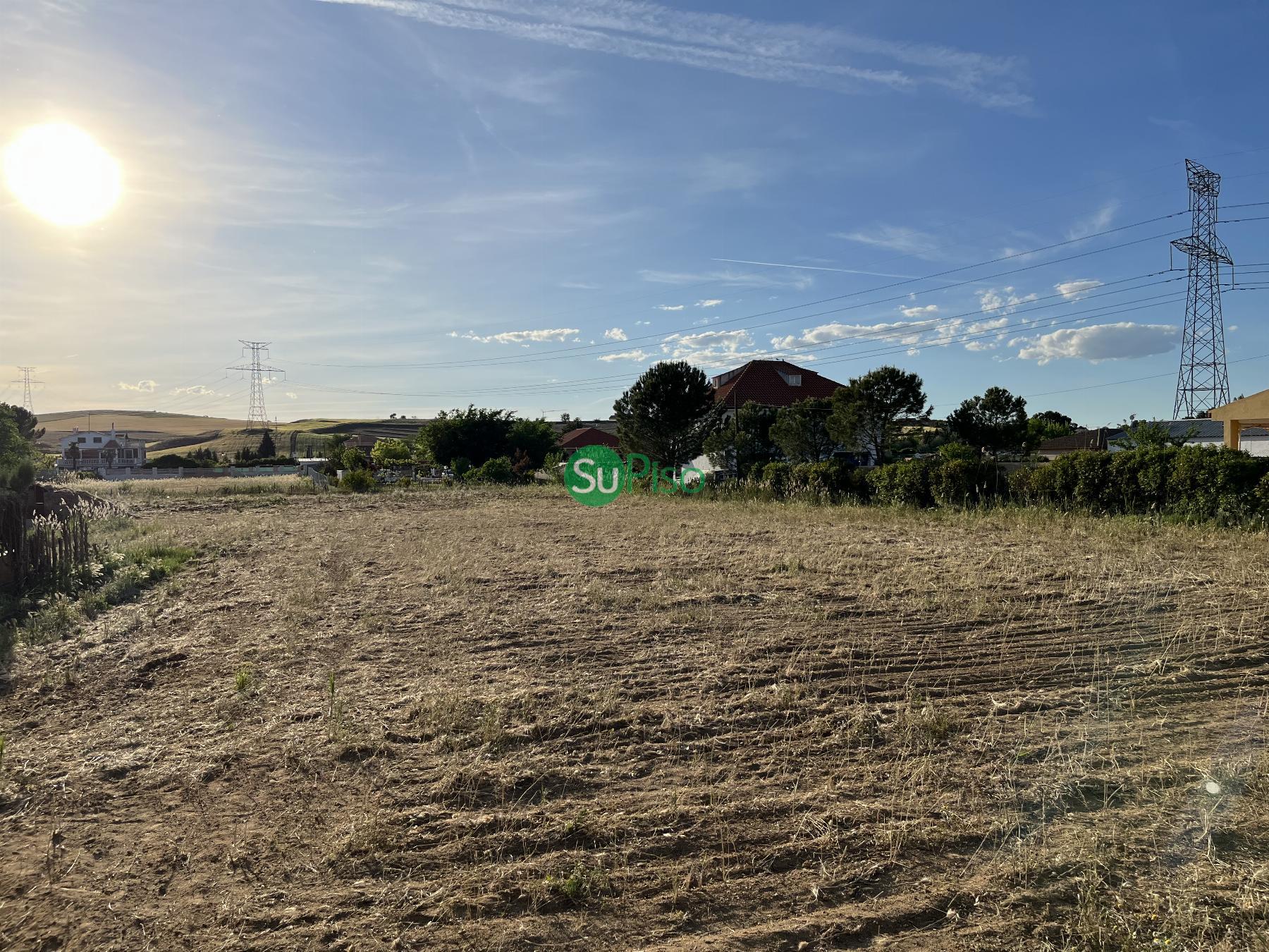 For sale of land in Yeles