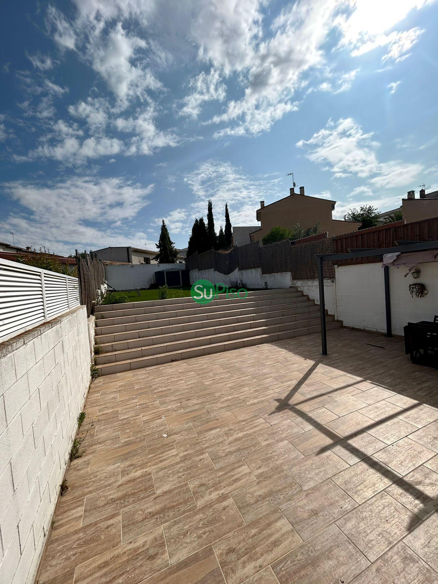 For sale of house in Esquivias