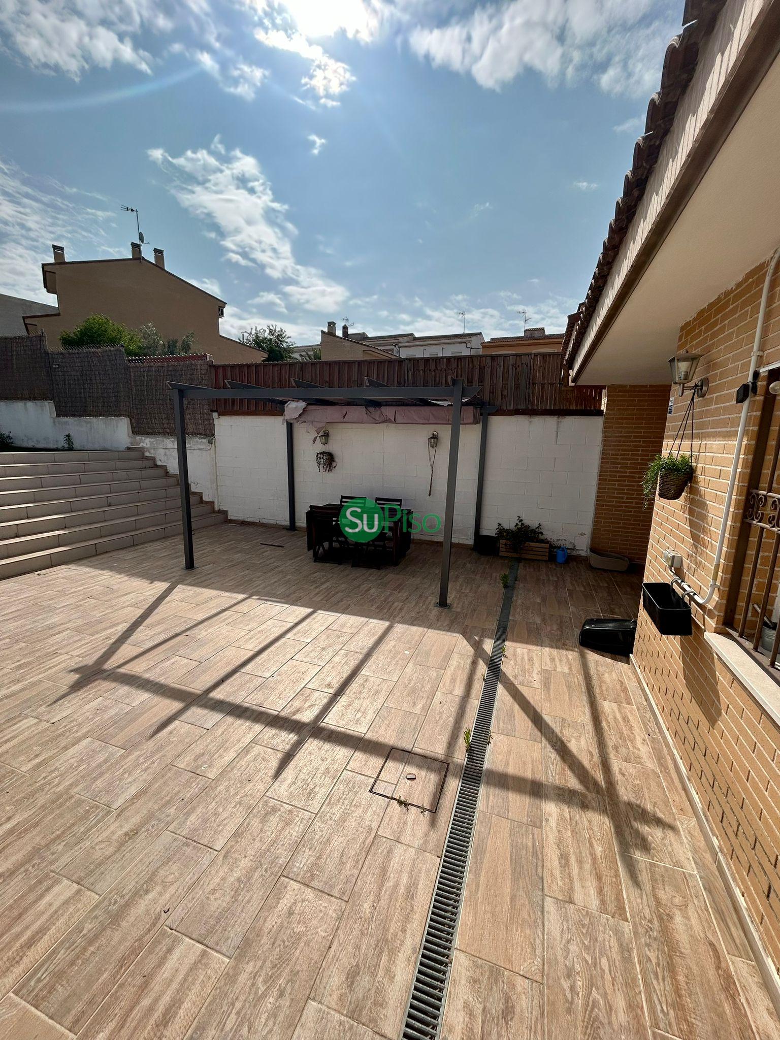 For sale of house in Esquivias