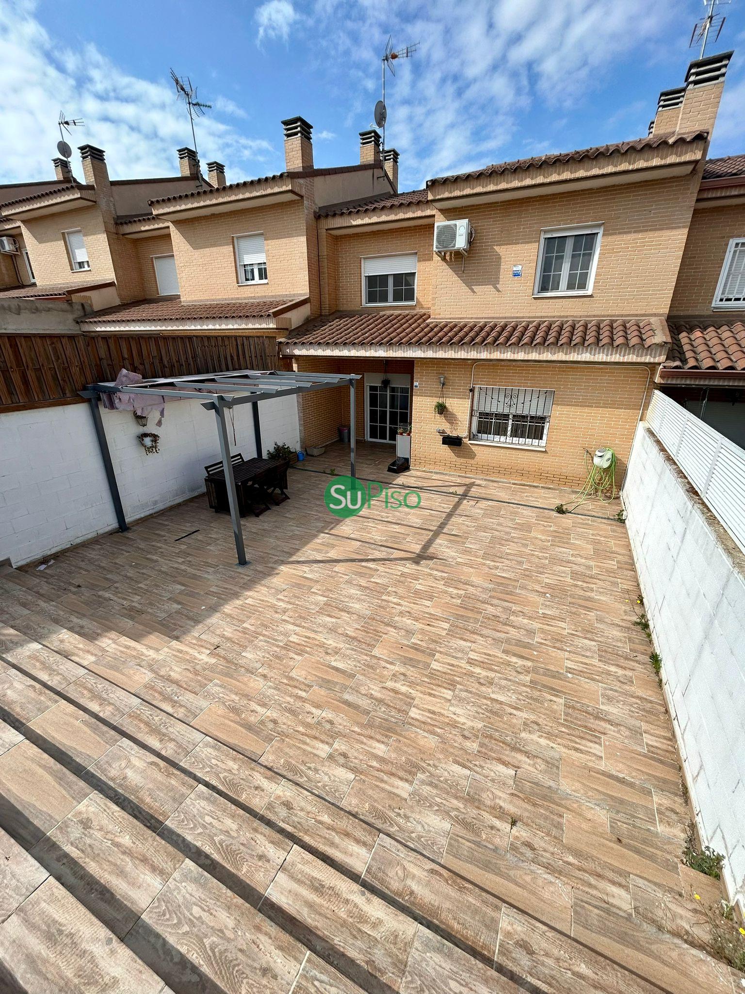 For sale of house in Esquivias