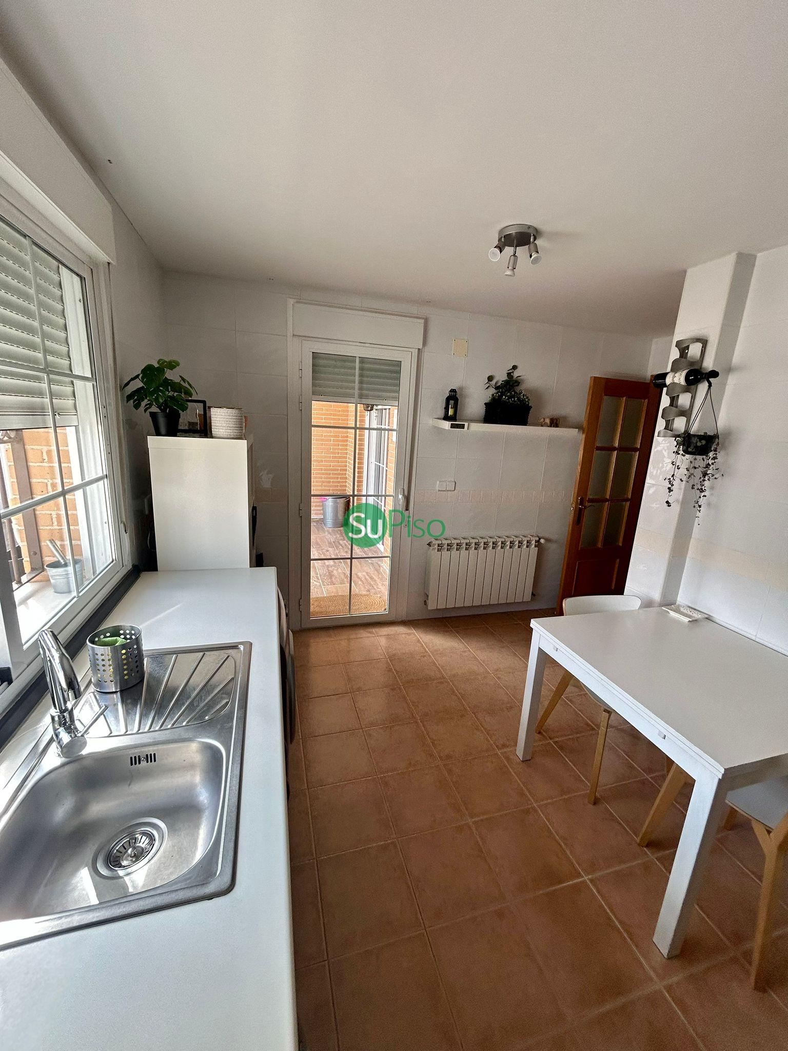 For sale of house in Esquivias