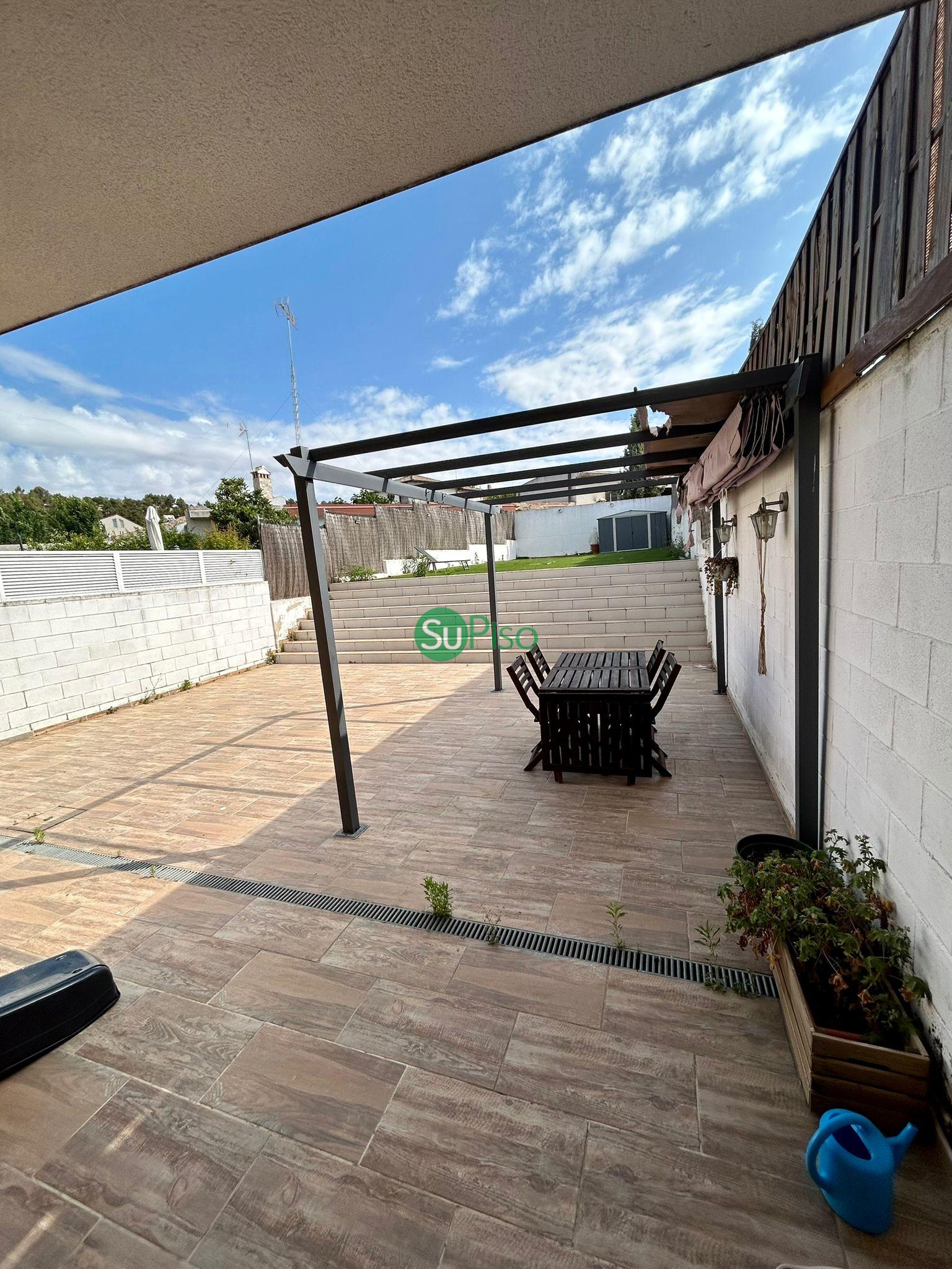 For sale of house in Esquivias