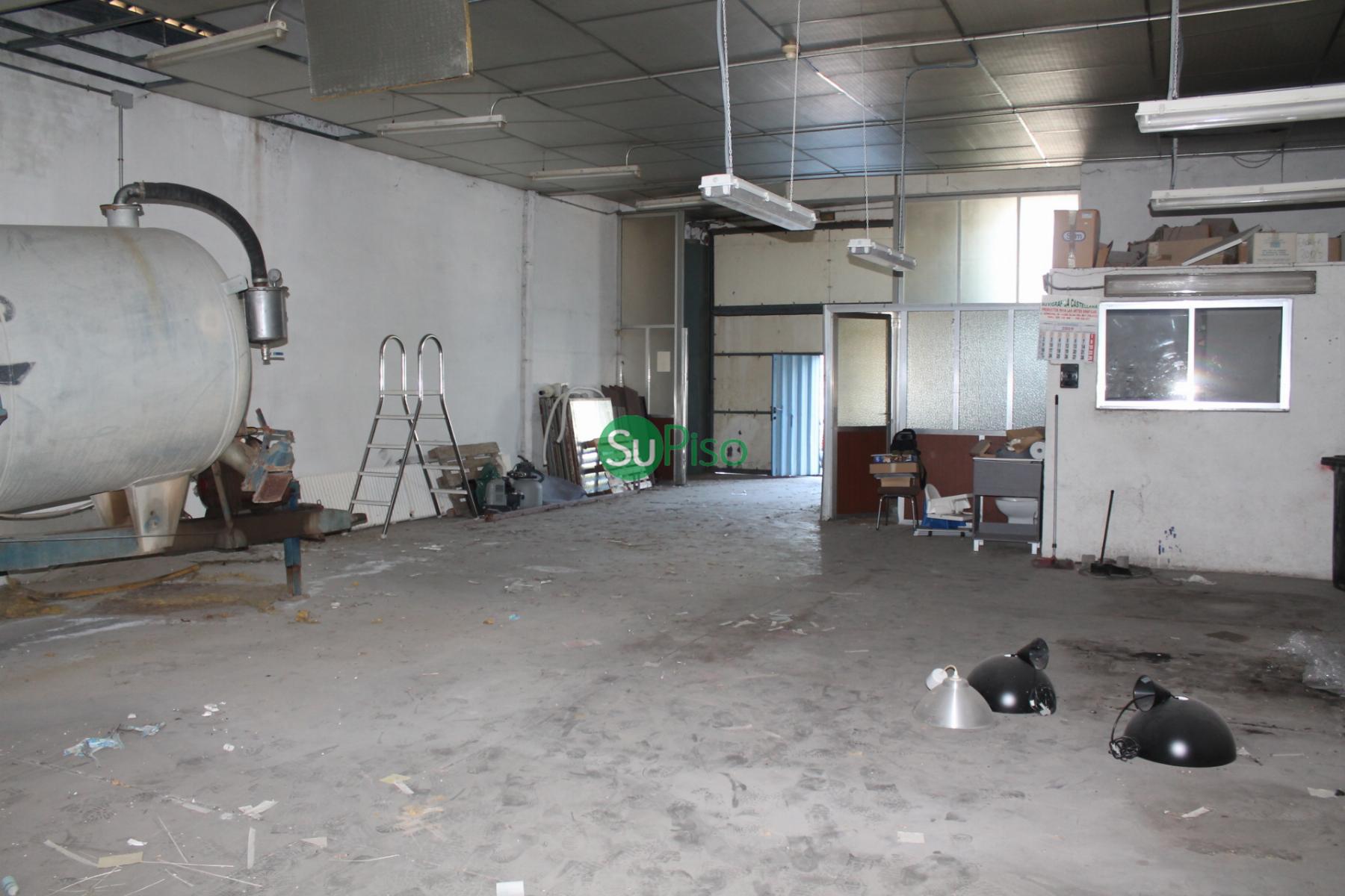 For sale of industrial plant/warehouse in Illescas
