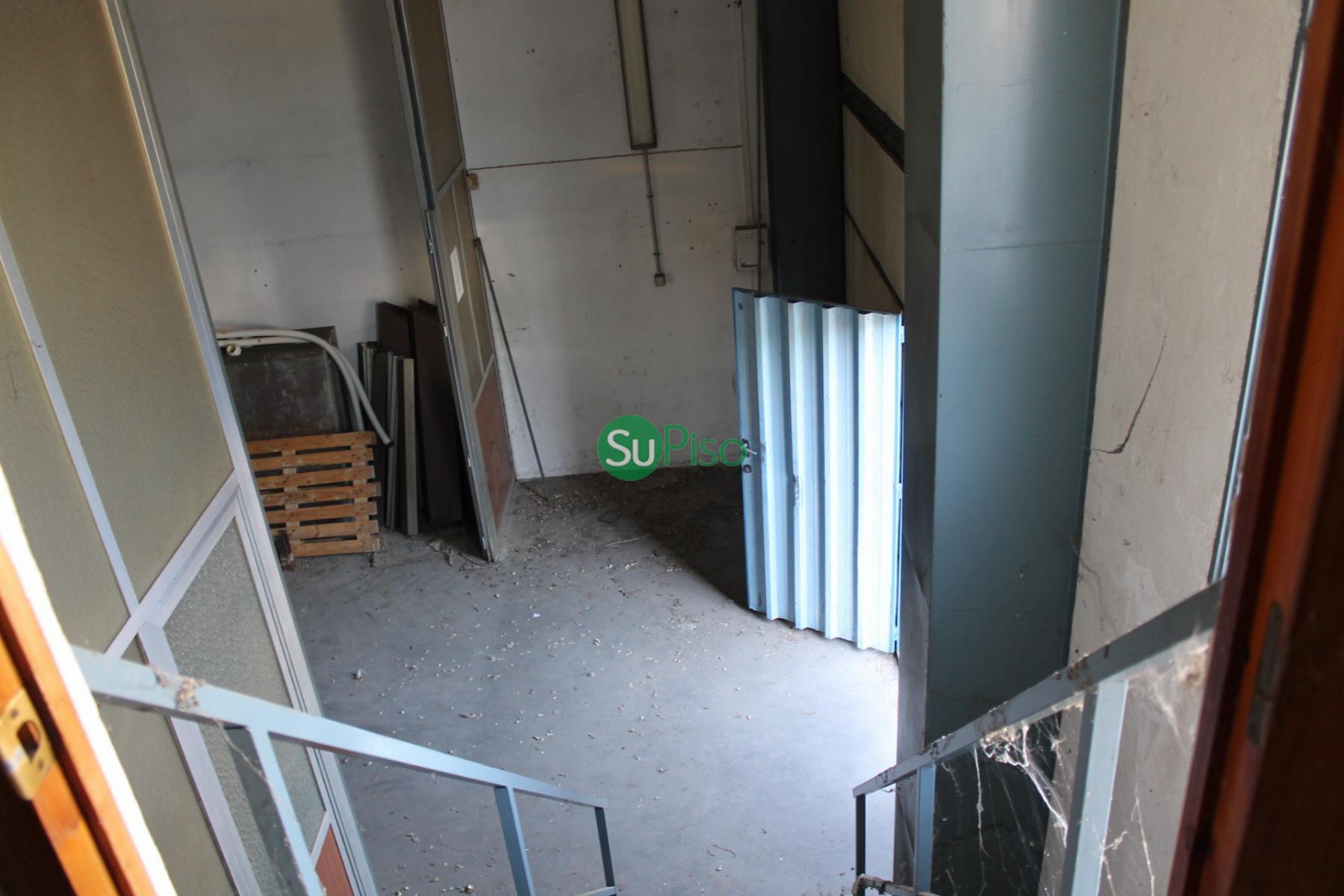 For sale of industrial plant/warehouse in Illescas