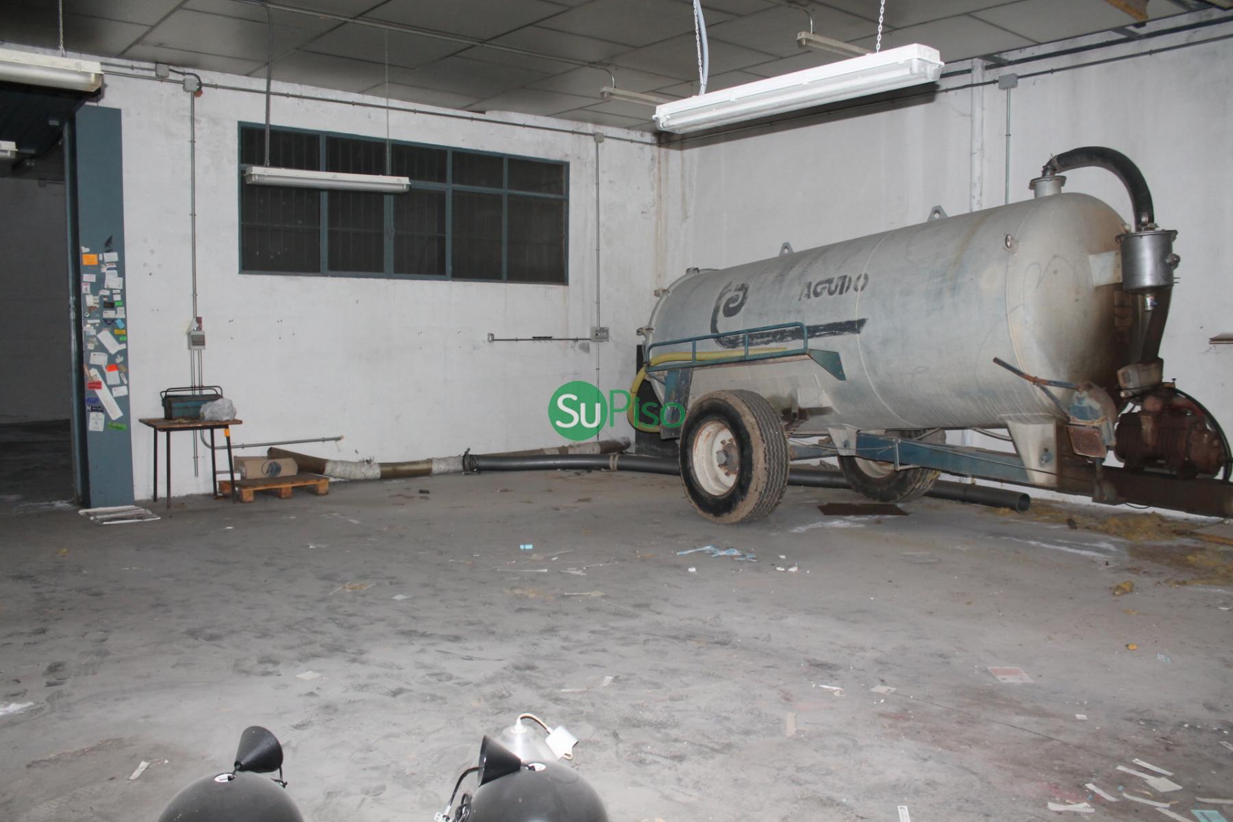 For sale of industrial plant/warehouse in Illescas