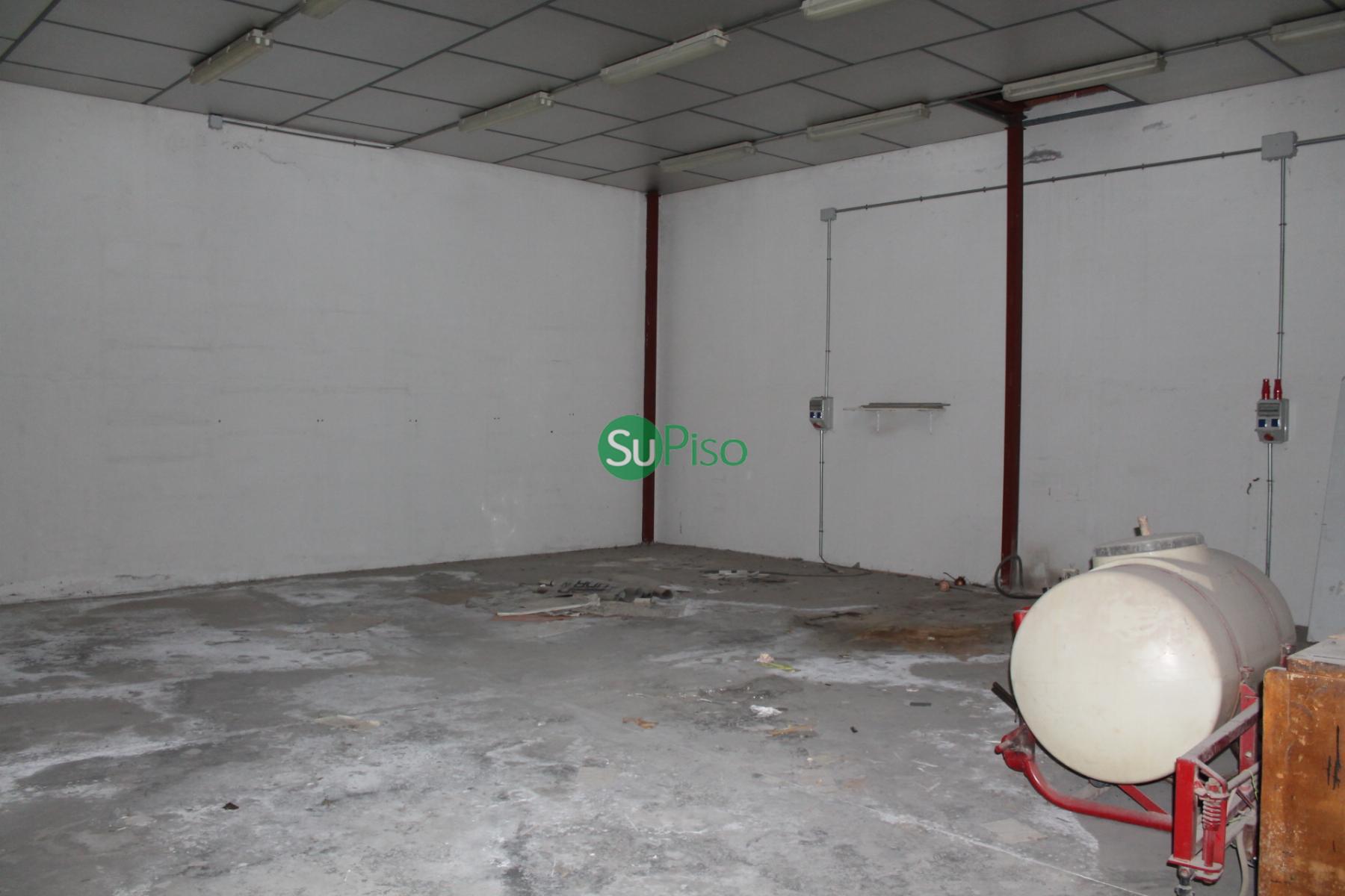 For sale of industrial plant/warehouse in Illescas