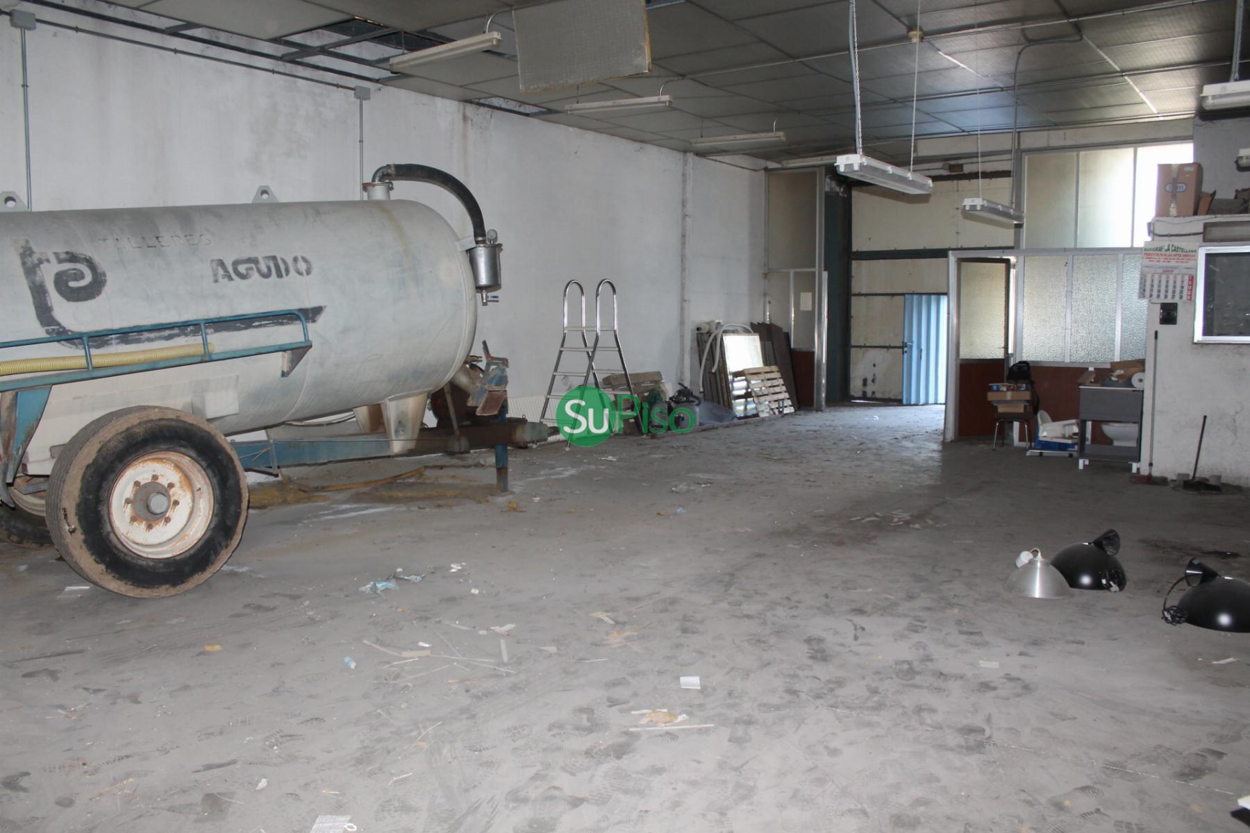 For sale of industrial plant/warehouse in Illescas