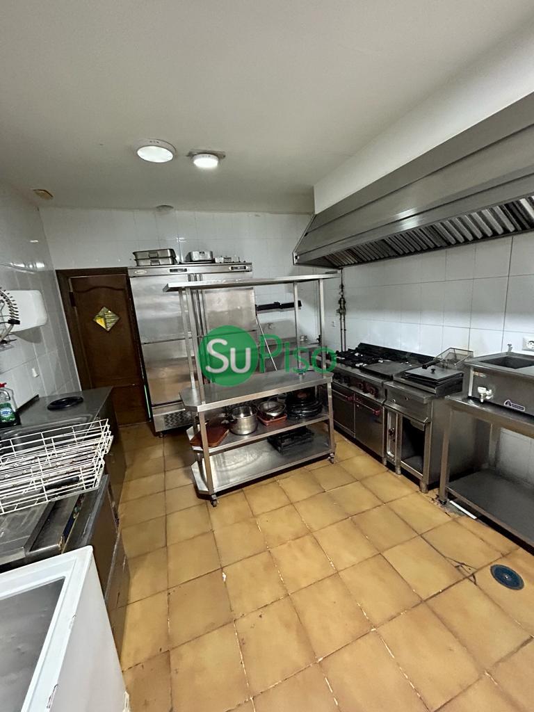 For rent of commercial in Illescas