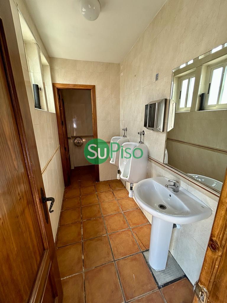 For rent of commercial in Illescas