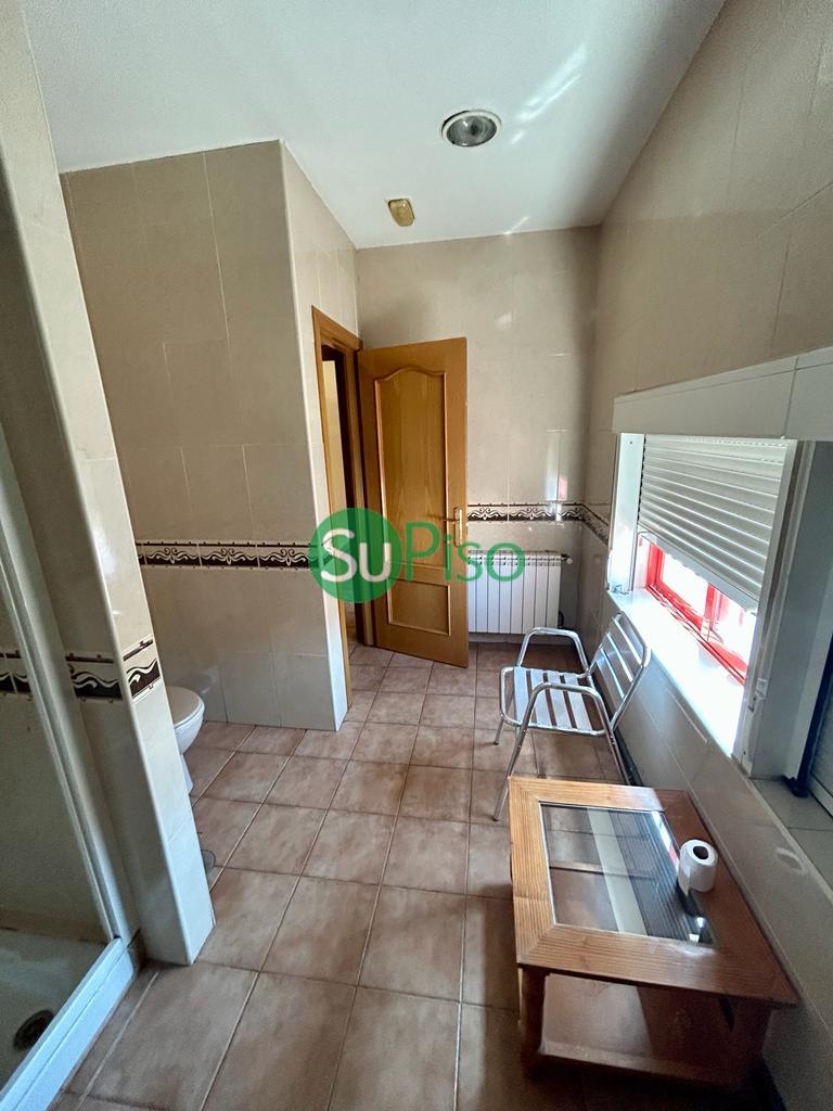 For rent of commercial in Illescas