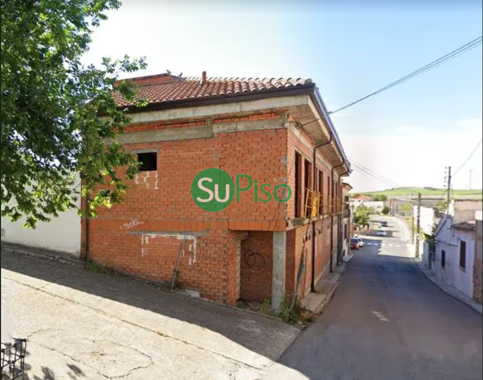 For sale of building in Esquivias