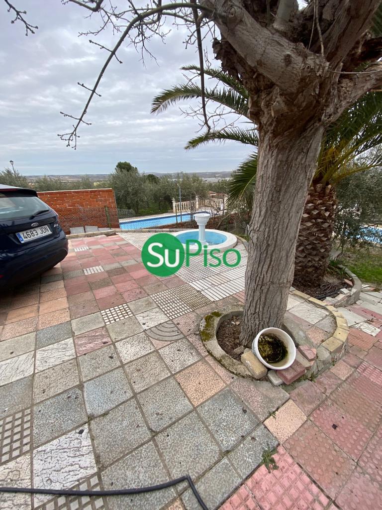 For sale of house in Borox