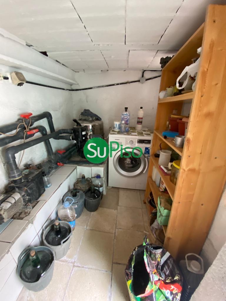 For sale of house in Borox