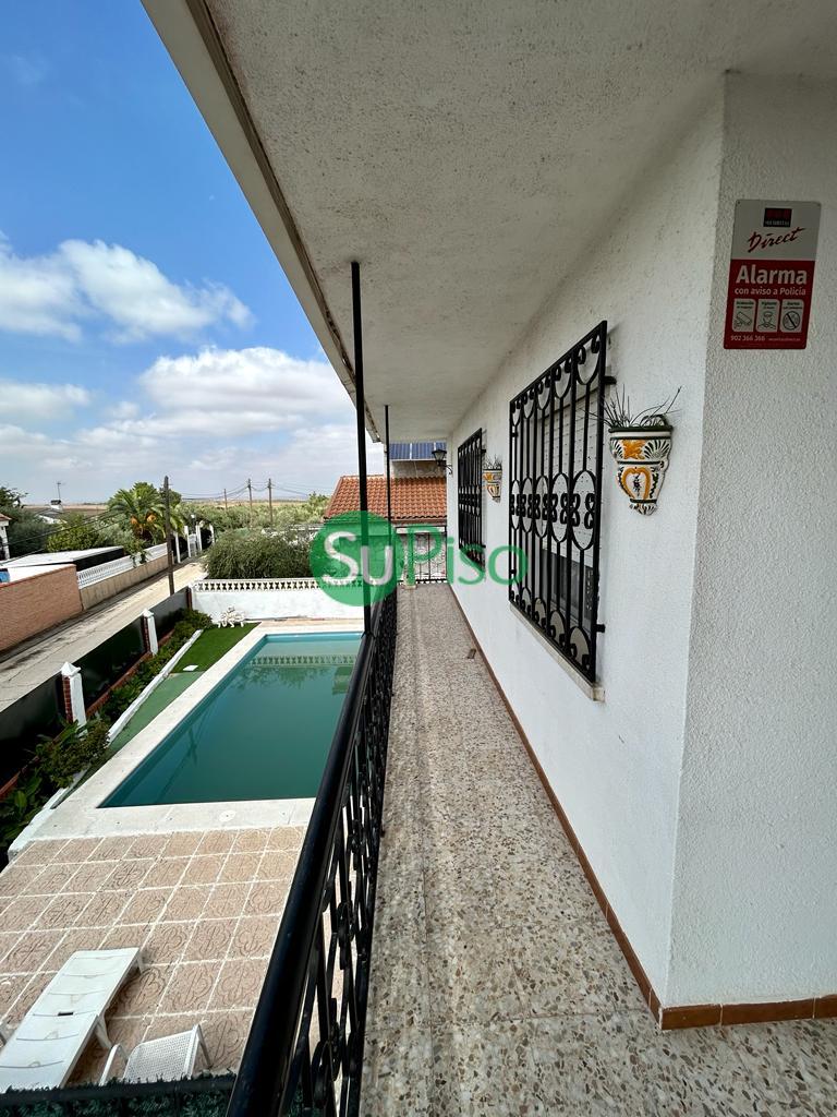Venta de casa en El Viso de San Juan