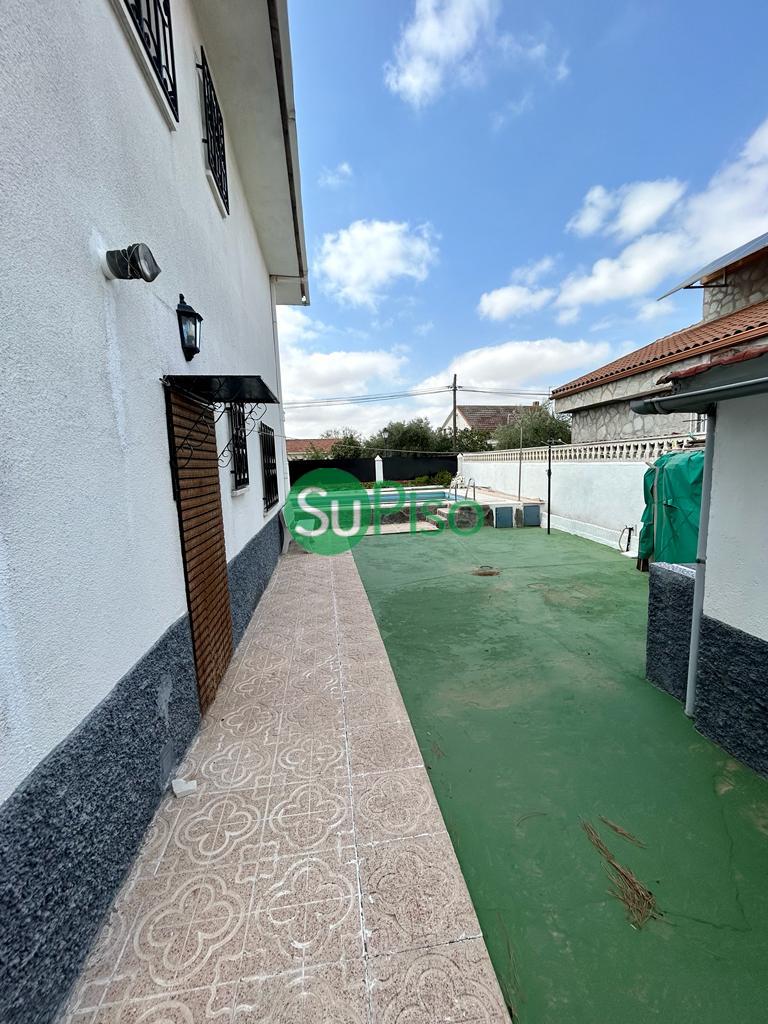 Venta de casa en El Viso de San Juan