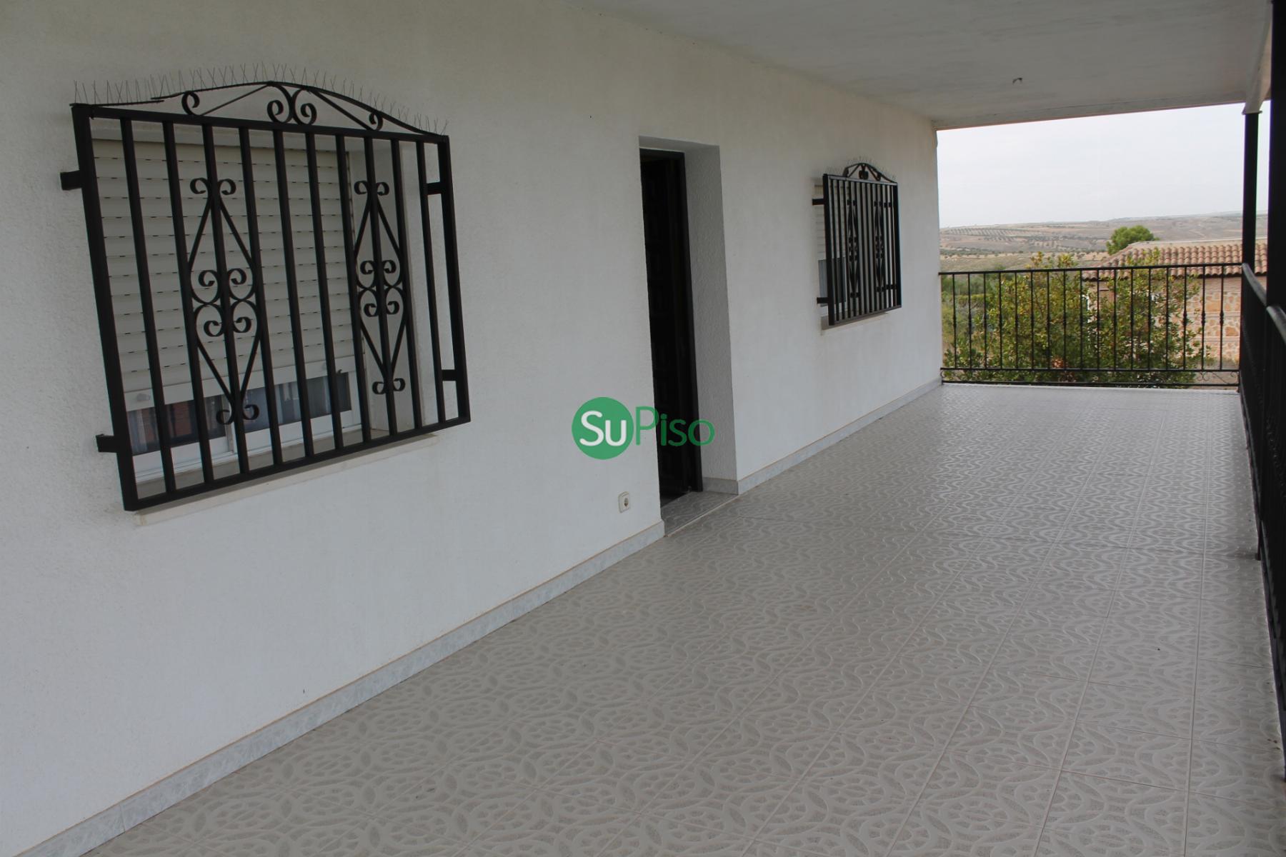For sale of house in Borox