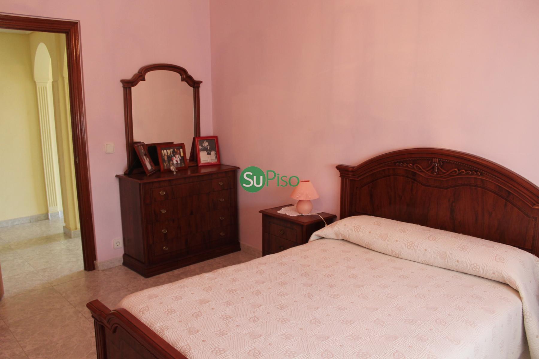 For sale of house in Borox