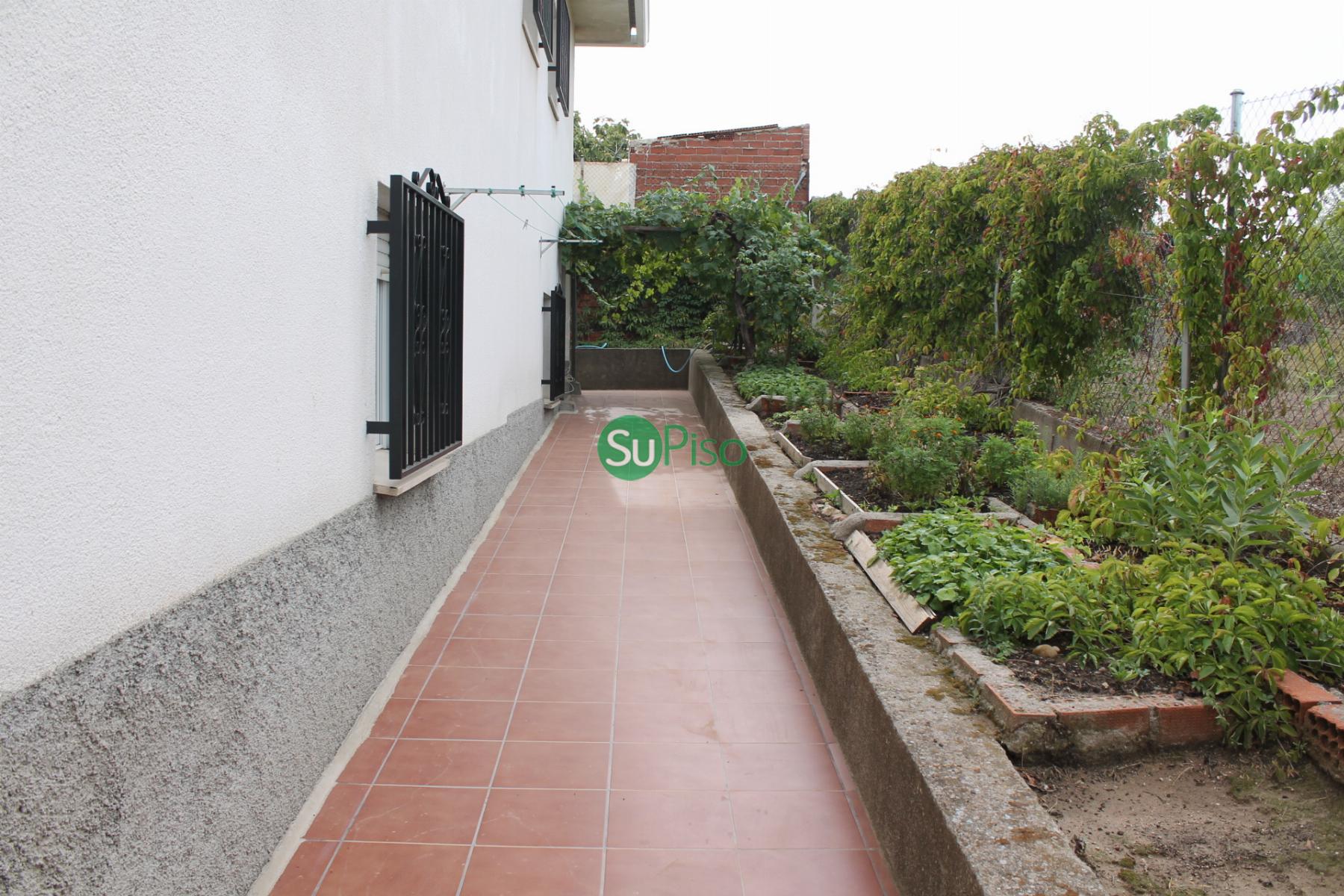 For sale of house in Borox