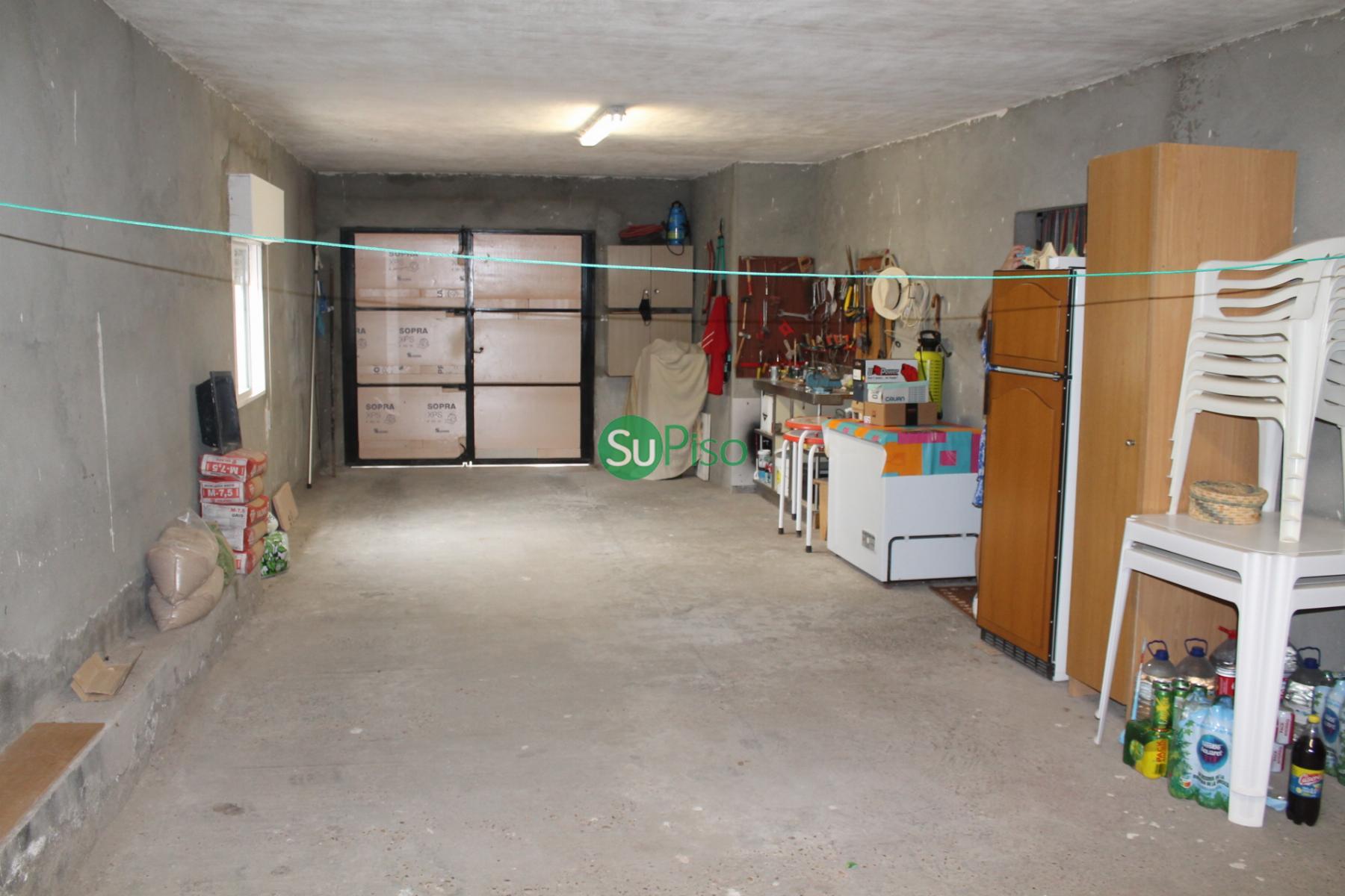 For sale of house in Borox