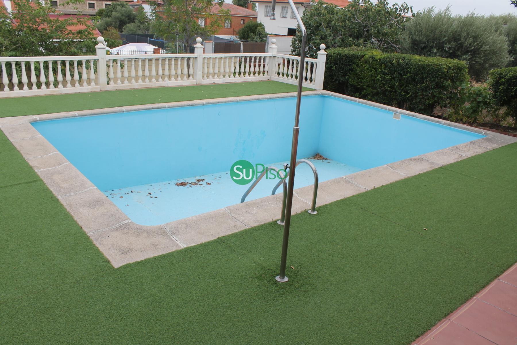 For sale of house in Borox