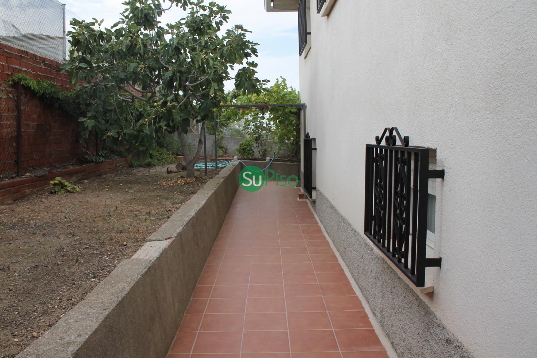 For sale of house in Borox