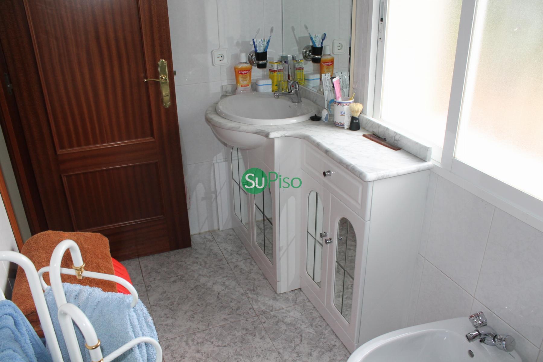 For sale of house in Borox