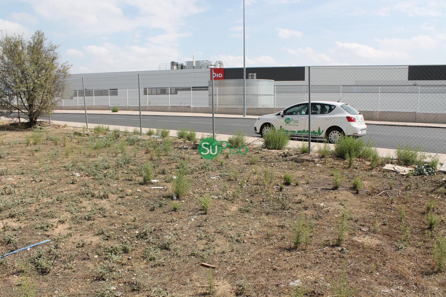 Venta de terreno en Yeles