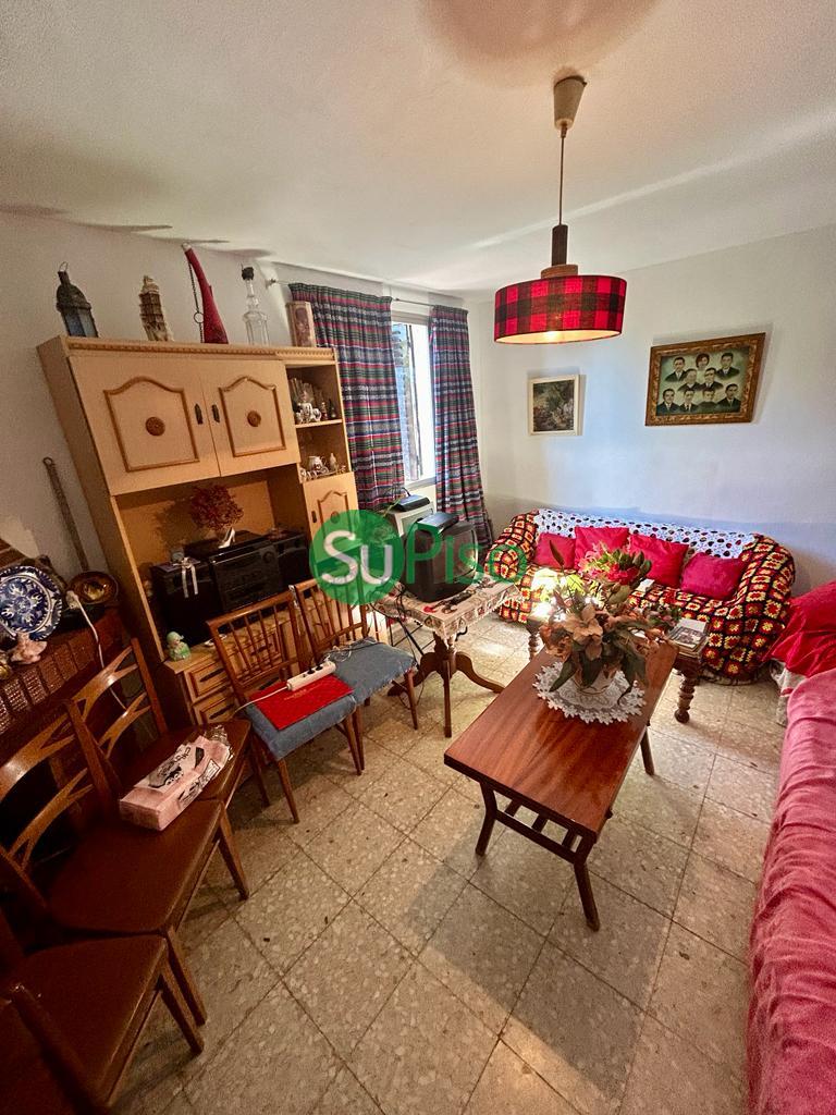 For sale of house in Borox
