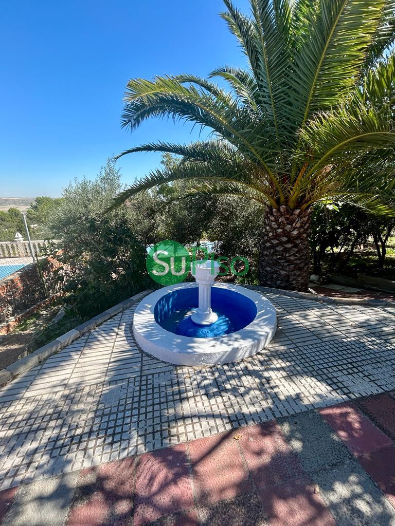 For sale of house in Borox
