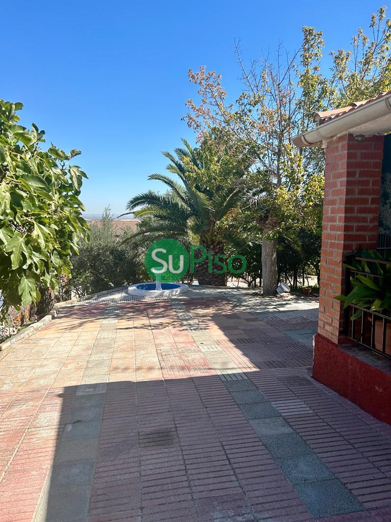 For sale of house in Borox