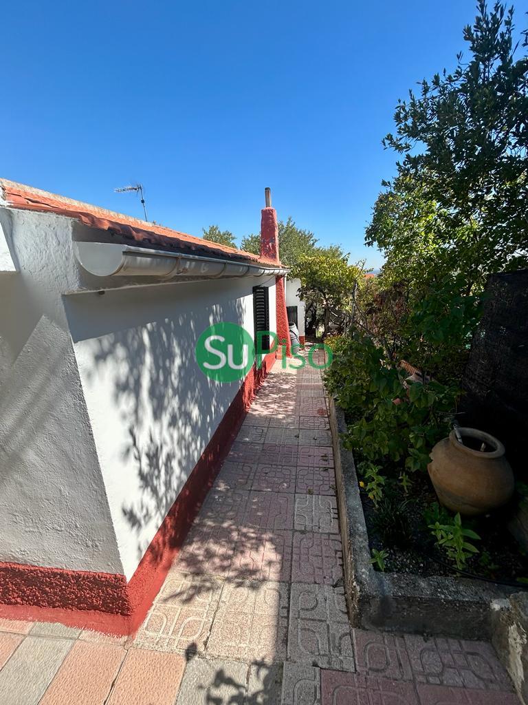 For sale of house in Borox