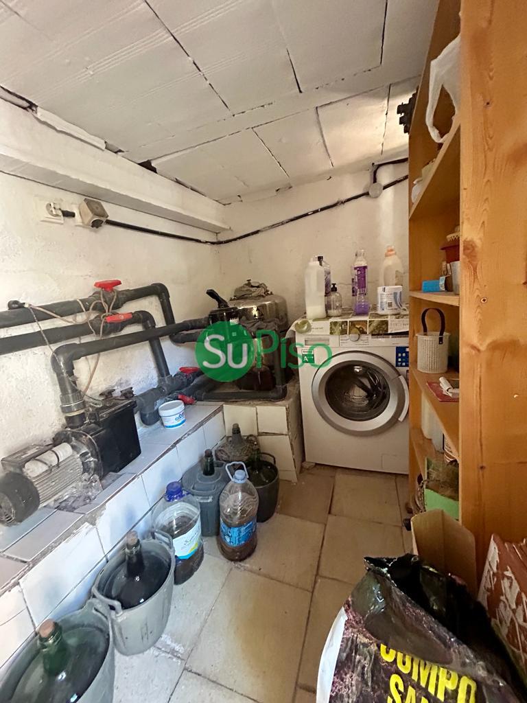 For sale of house in Borox