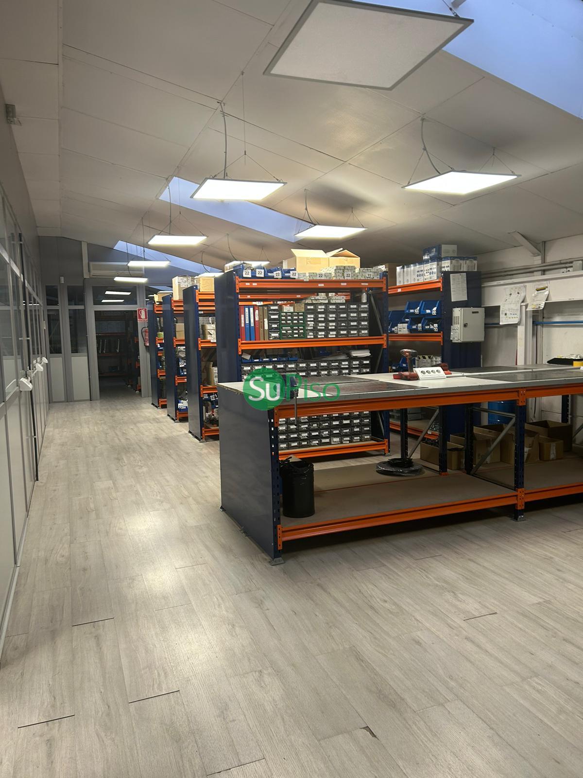 For sale of industrial plant/warehouse in Yeles