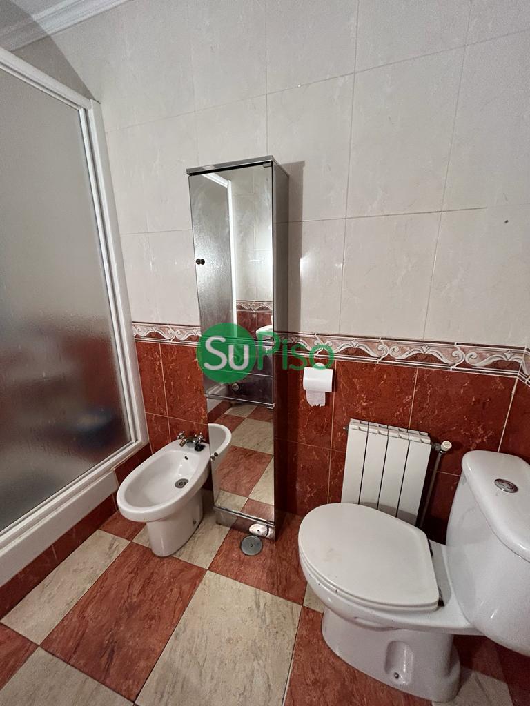 For sale of chalet in Yeles