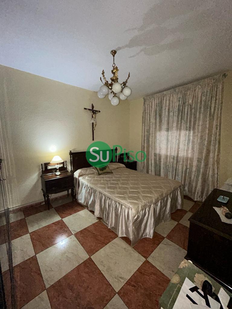 For sale of chalet in Yeles