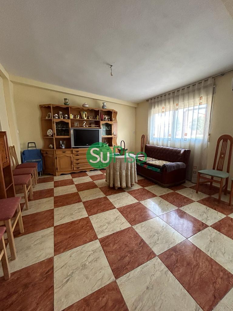 For sale of chalet in Yeles