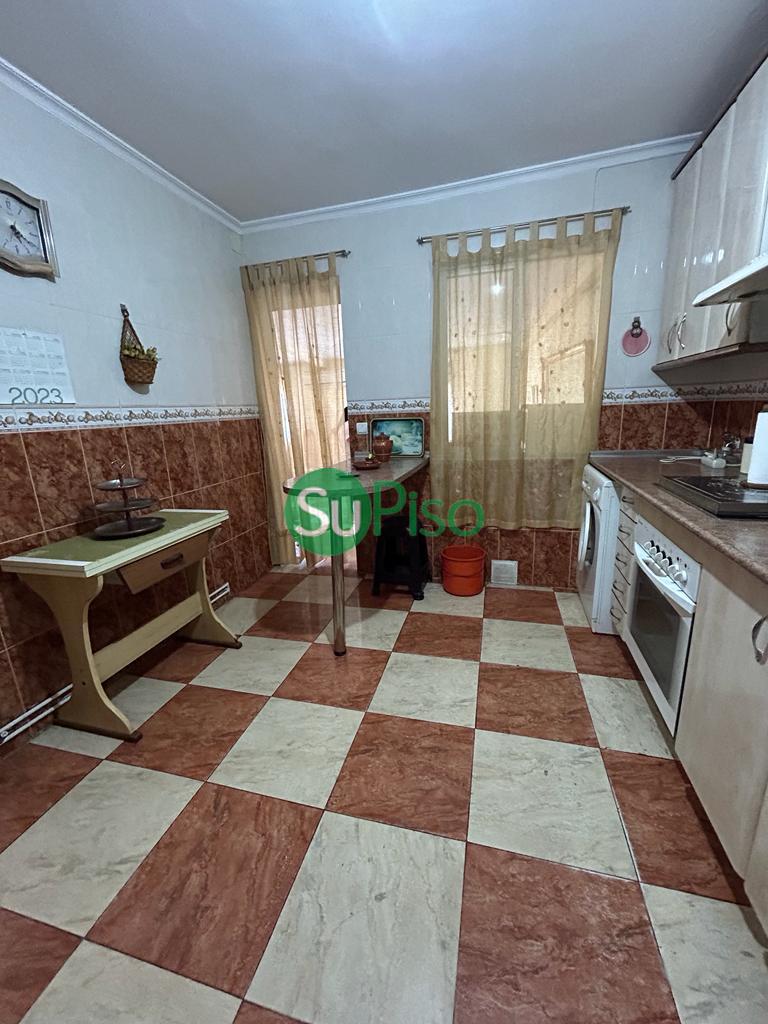 For sale of chalet in Yeles