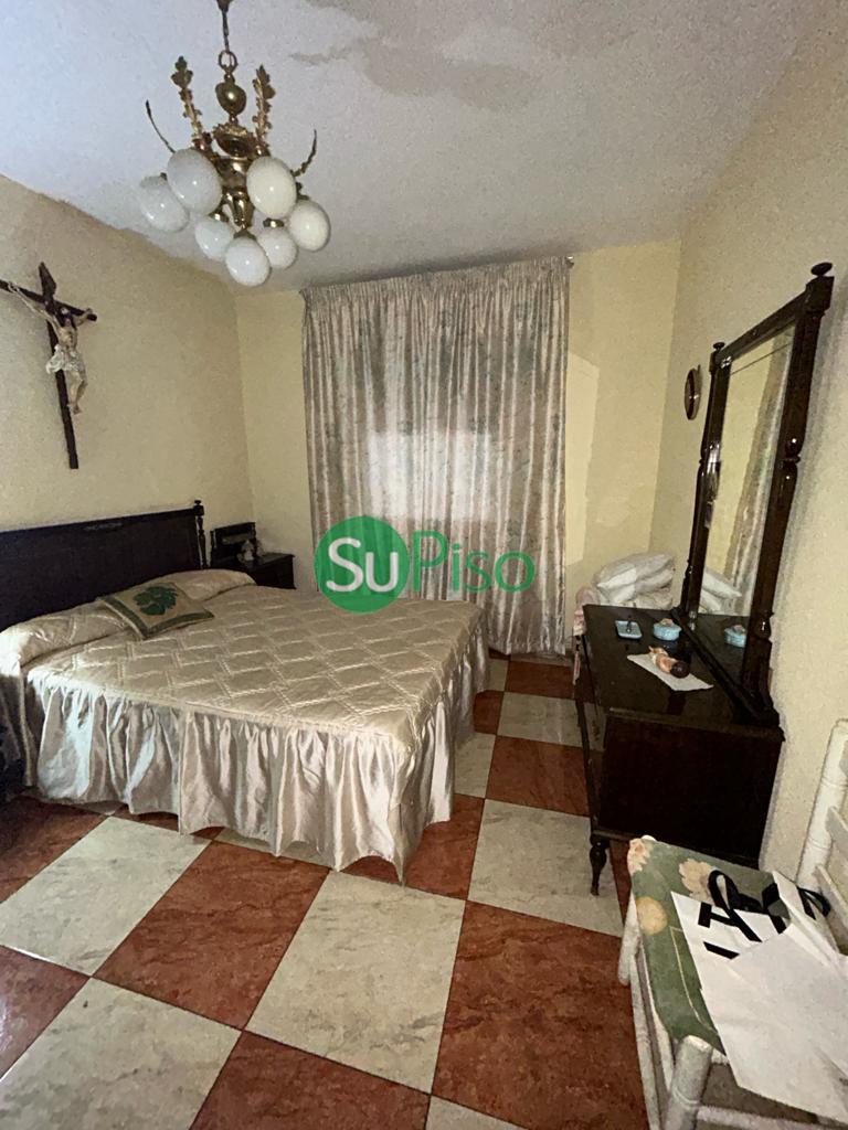 For sale of chalet in Yeles