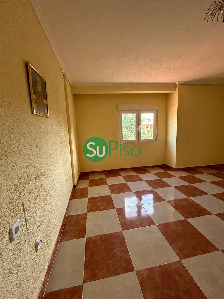For sale of chalet in Yeles