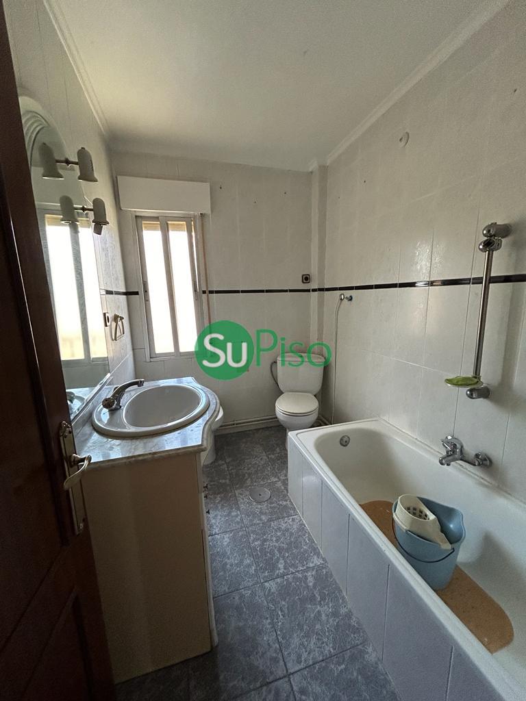 For sale of chalet in Yeles