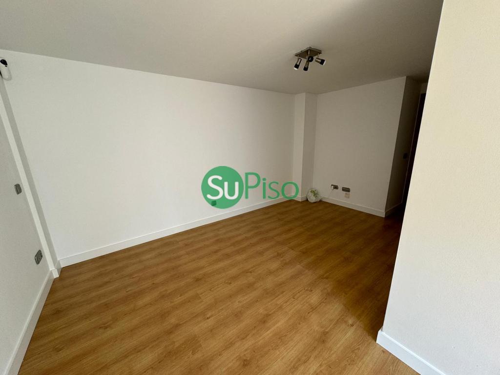 For sale of flat in Cedillo del Condado