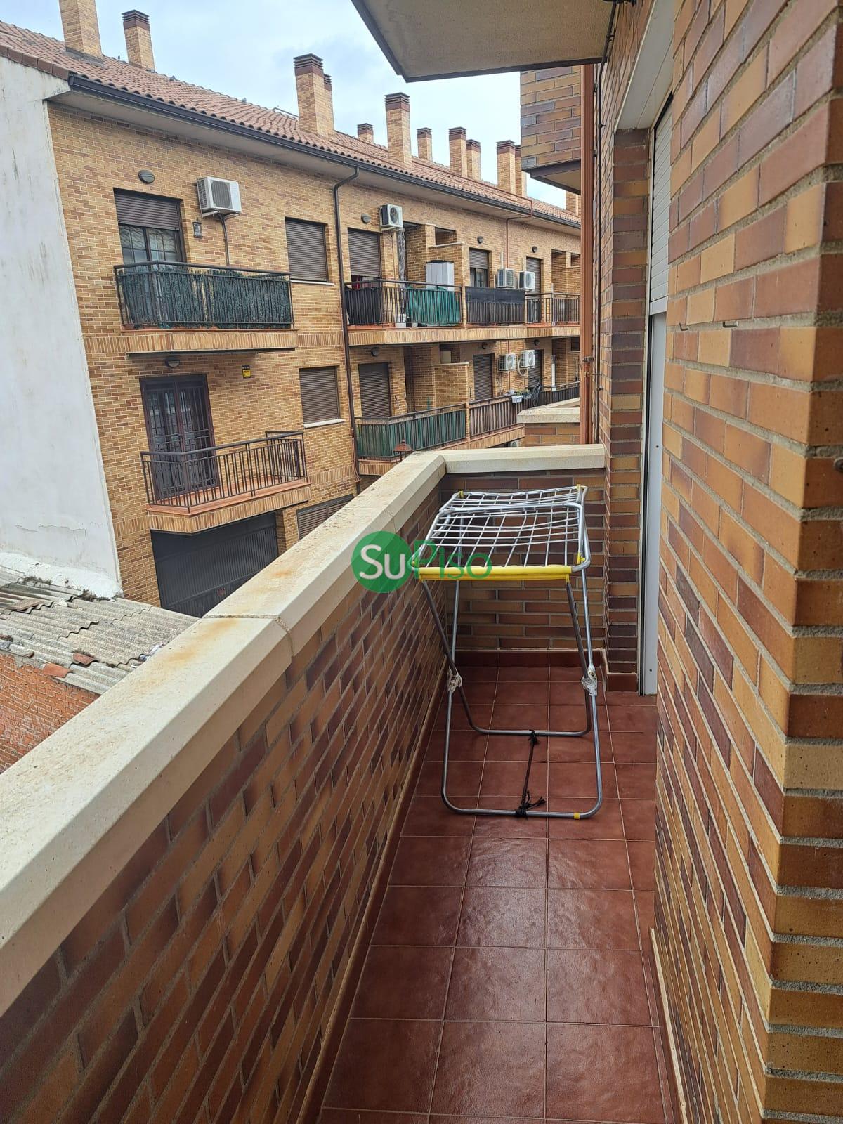 For sale of flat in Yuncos