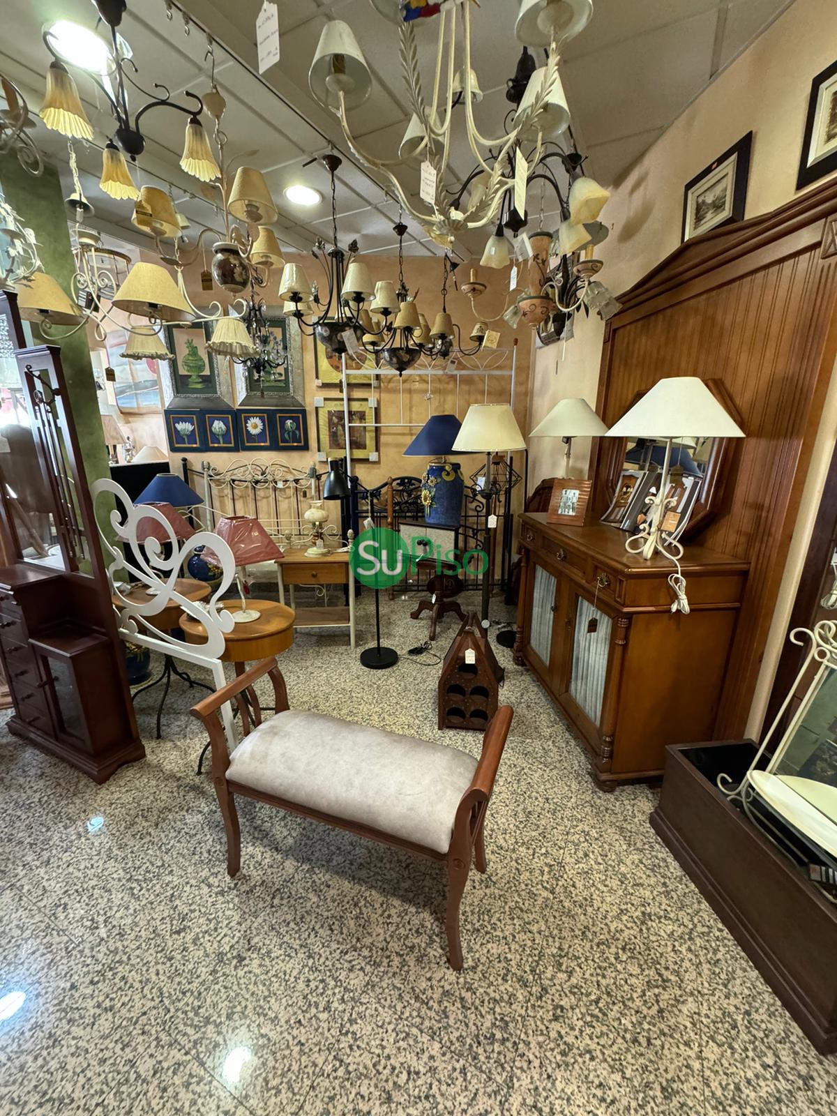 For sale of commercial in Illescas