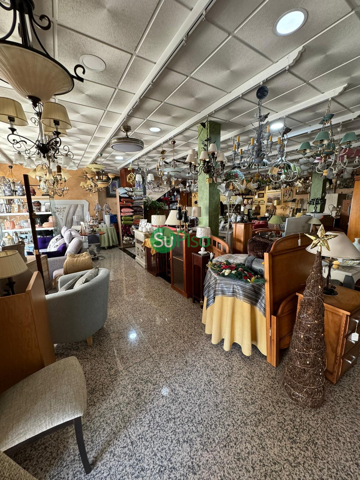For sale of commercial in Illescas