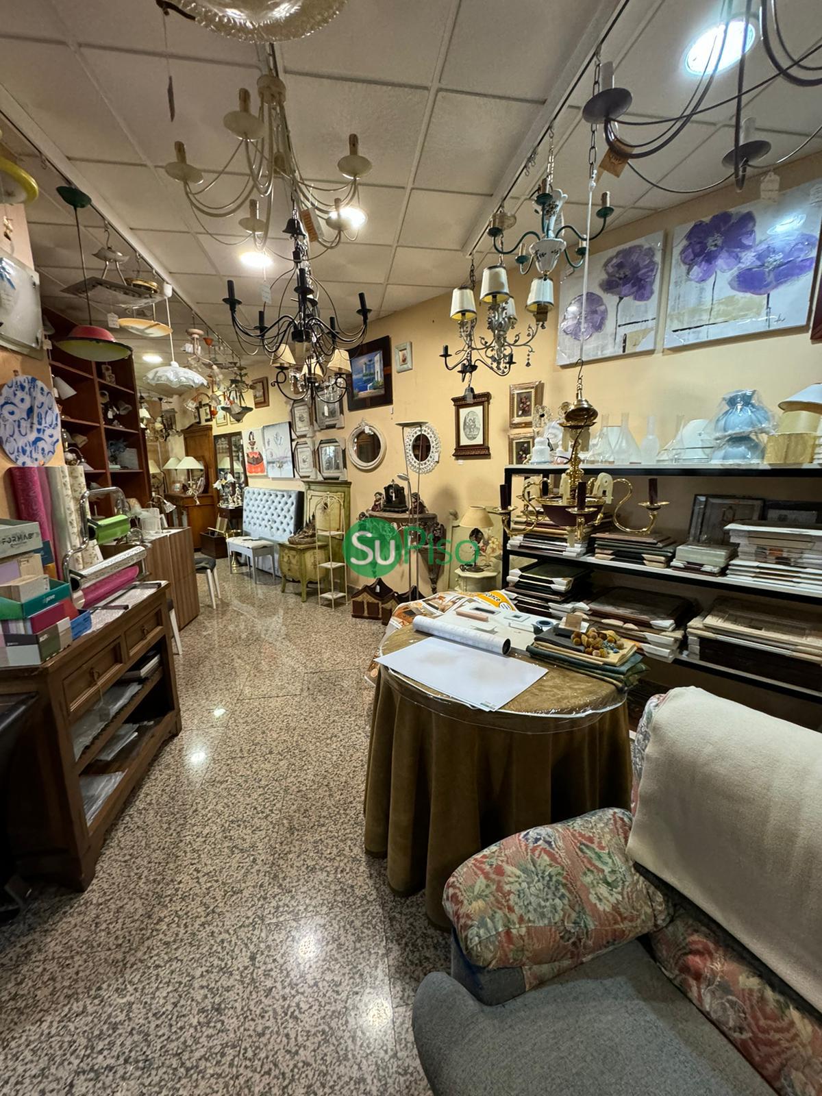 For sale of commercial in Illescas