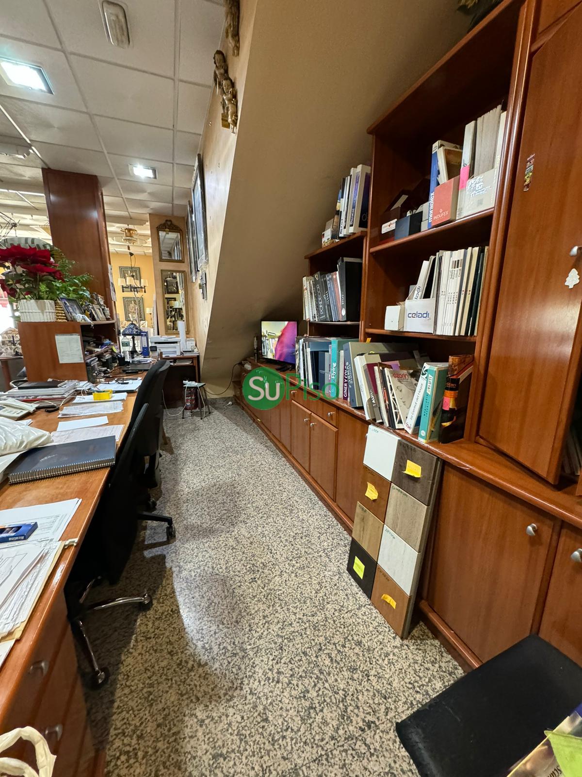 For sale of commercial in Illescas