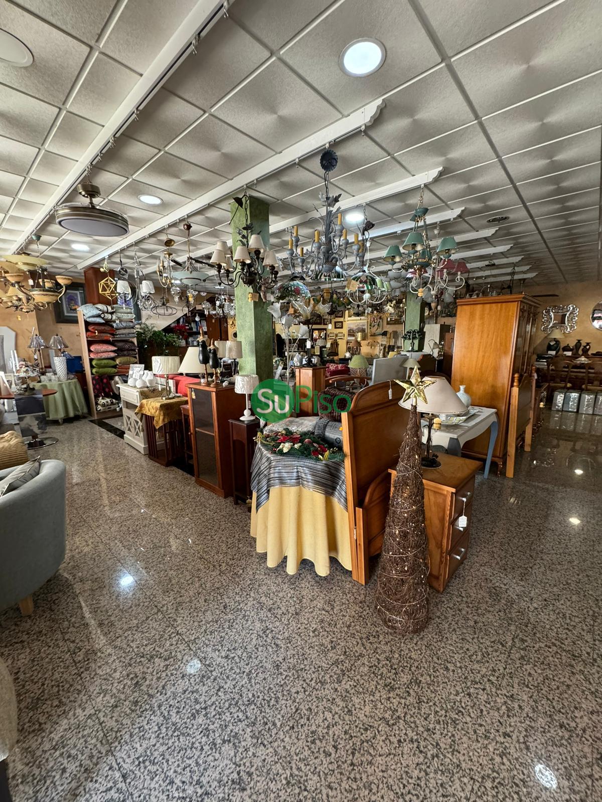 For sale of commercial in Illescas